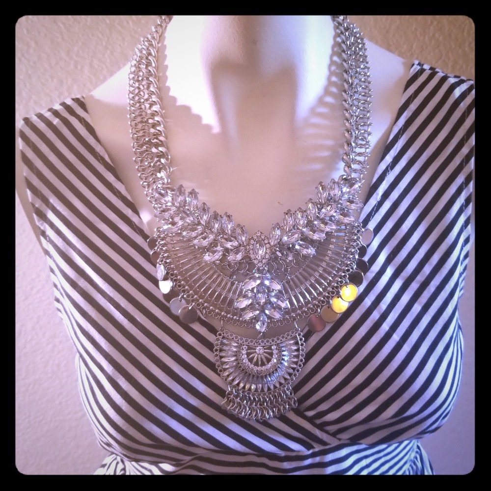 Silver necklace with stones never worn